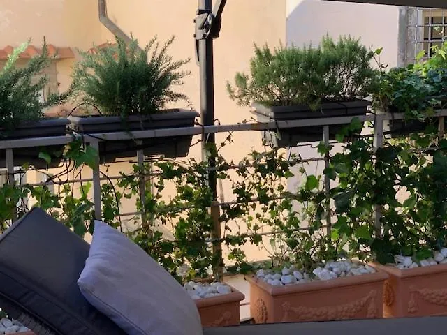 Appartamento La Terrazza Del Duomo A Pistoia 0*,  Italia